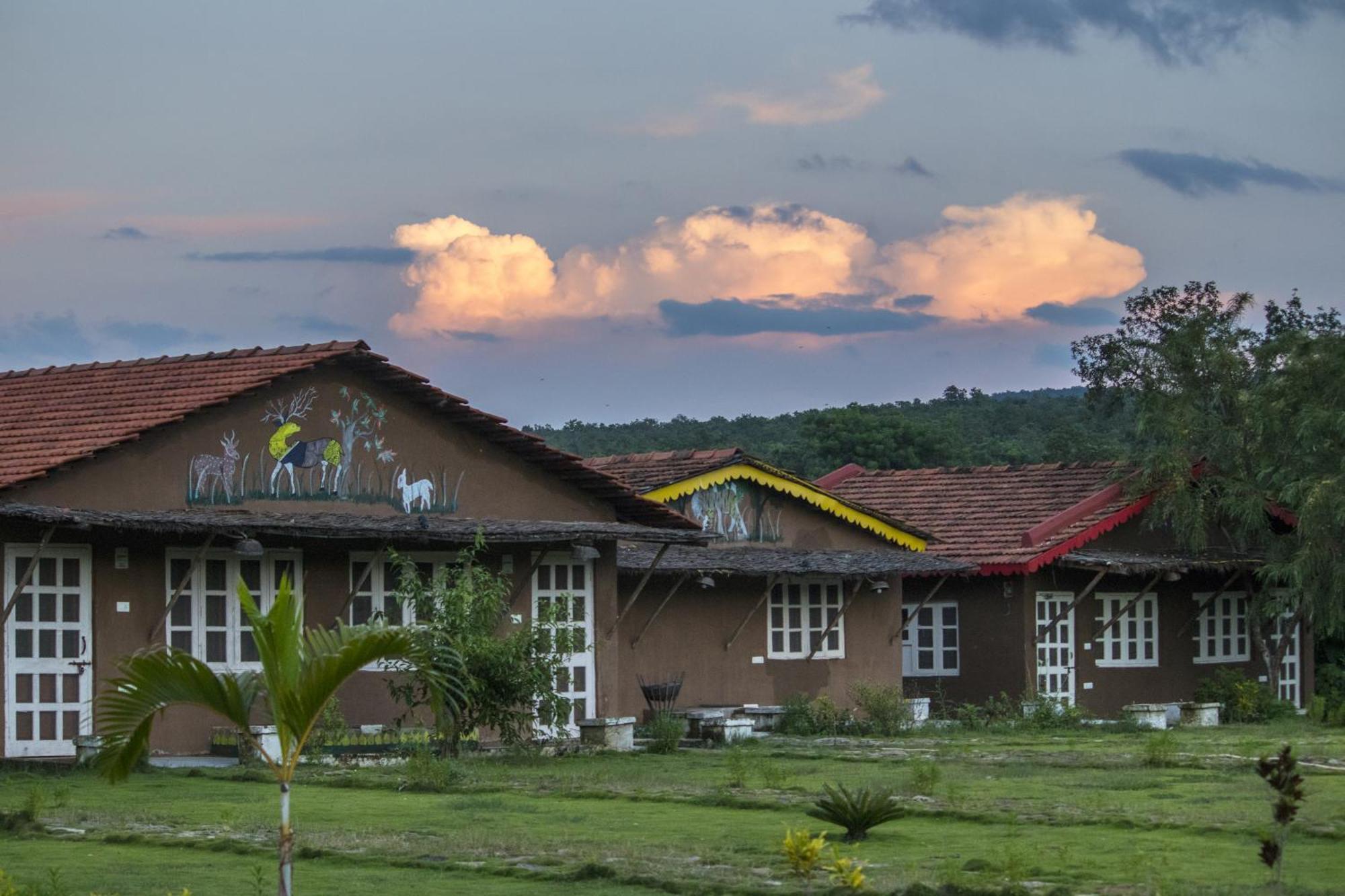 Wow Stayz2 Pachmarhi Foothill Cottages المظهر الخارجي الصورة